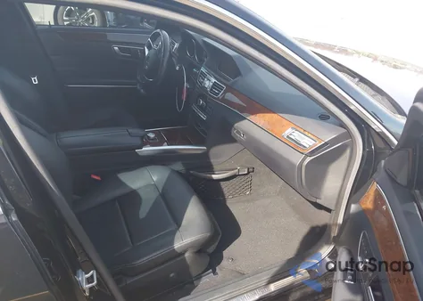 2015 Mercedes-Benz E 350 4Matic z USA, uszkodzony, nr VIN WDDHF8JB7FB090895